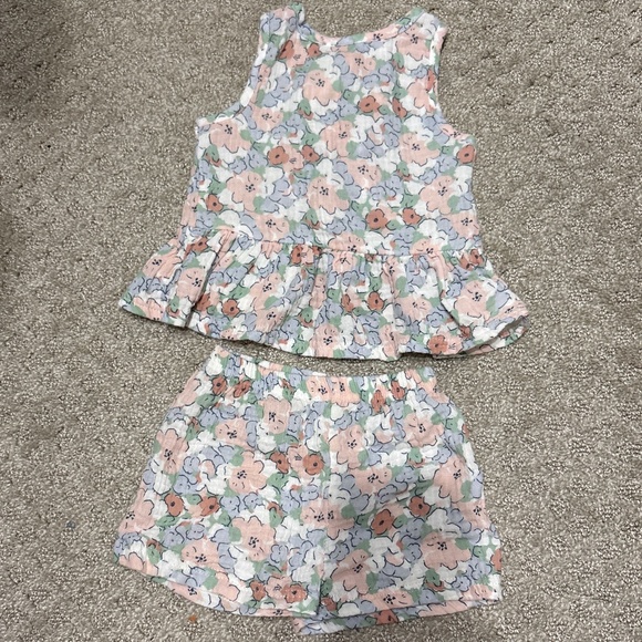 Ivy Hill Flower Set - Picture 1 of 2